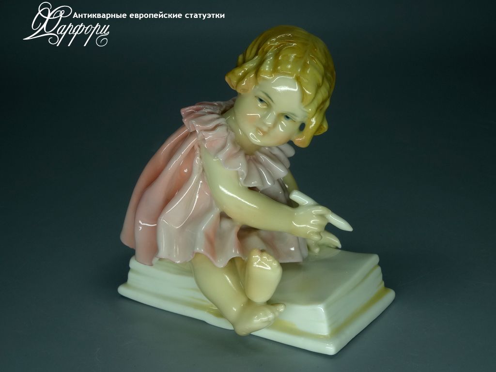 Купить фарфоровую статуэтку KARL ENS Маленькая ученица